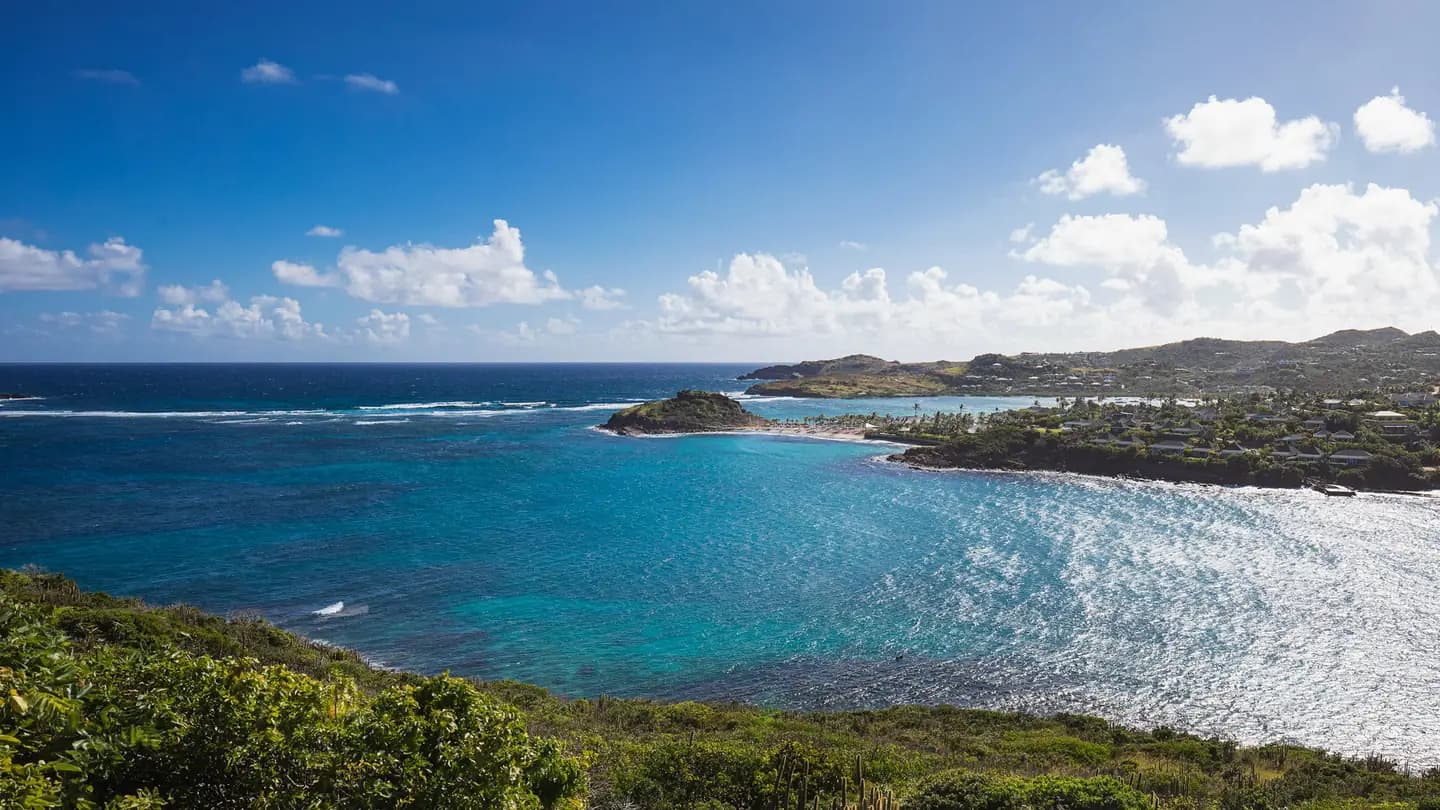 Aum, extérieurs, Saint-Barthélemy